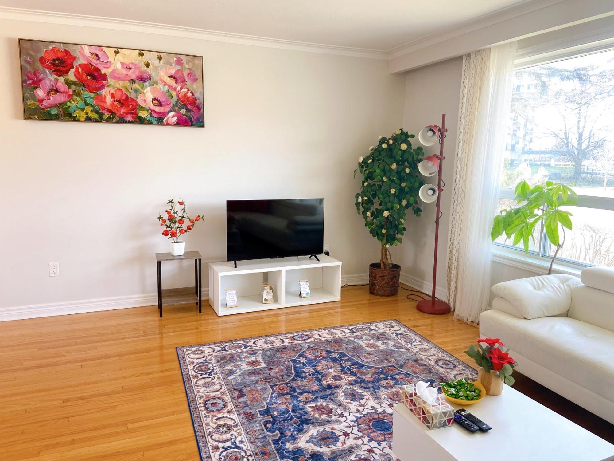 Sunny House - Main Floor, Free Parking, In Toronto酒店 外观 照片